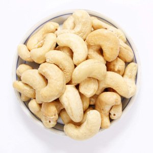 Dried-roasted-and-unsalted-cashews-nuts